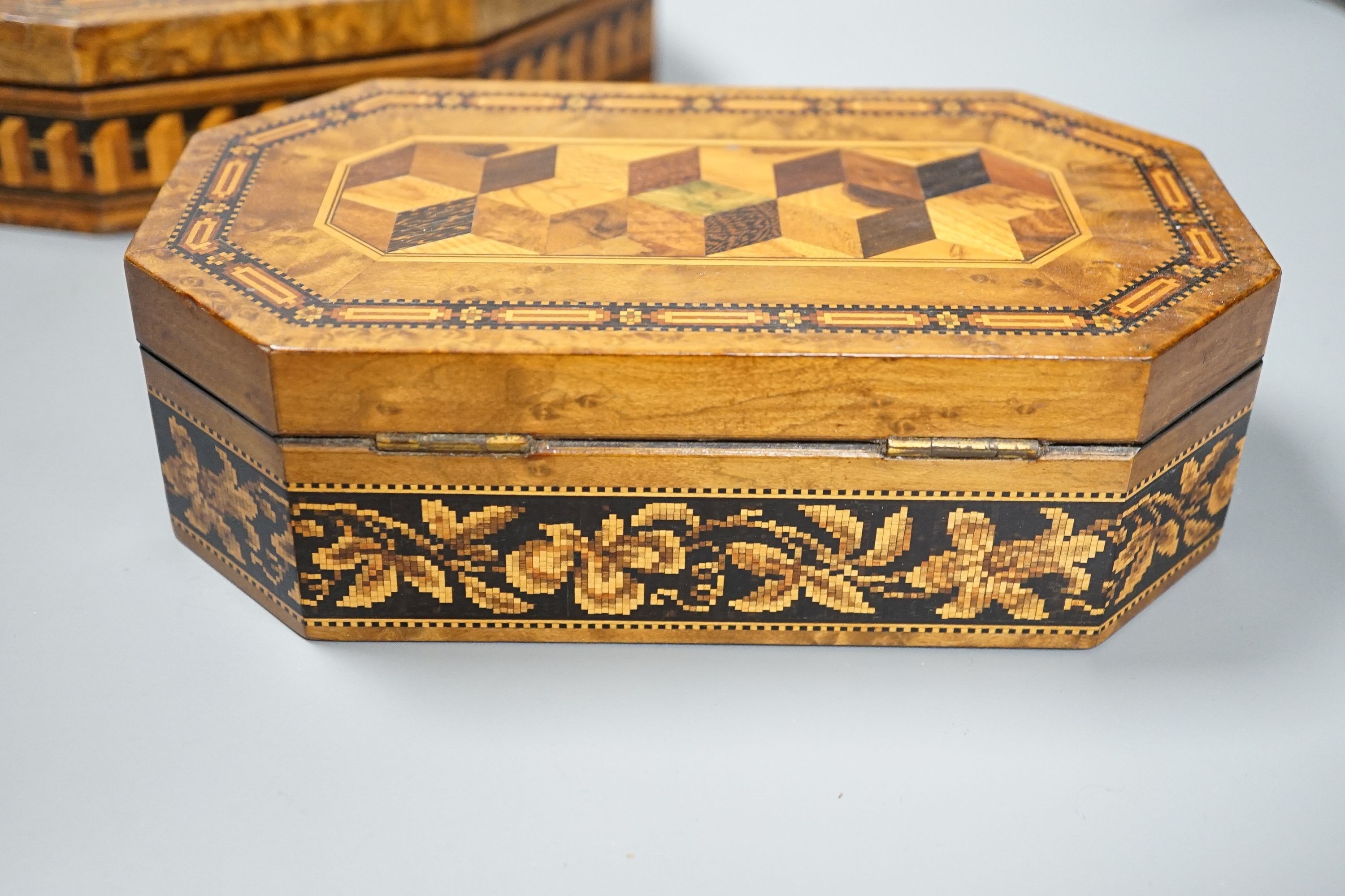 A Tunbridge ware perspective cube marquetry Hungarian ash sewing box by Edmund Nye, 27 cm and a Tunbridge ware perspective cube marquetry and tesserae mosaic Birdseye Maple box by Thomas Barton, 21.5 cm (2)